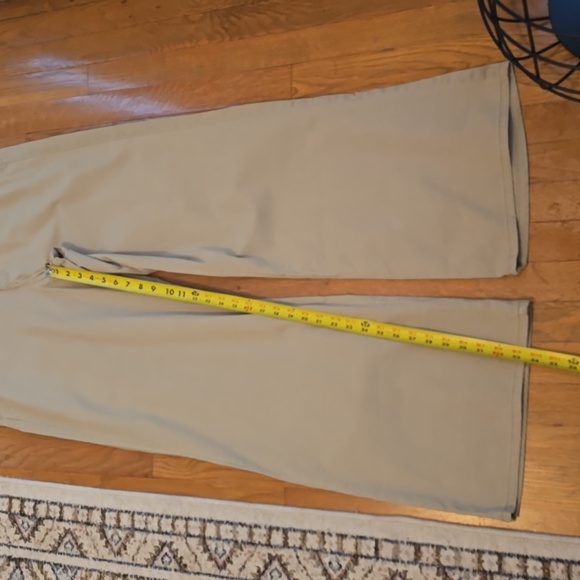 ST. JOHN'S BAY BRAND WOMEN'S PLUS SIZE KHAKI WIDE LEG PANTS SIZE 16 TALL - Picture 5 of 15
